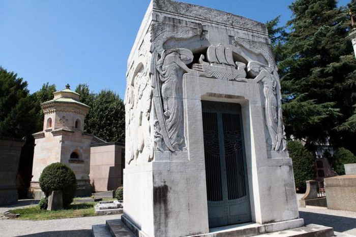 tomba di famiglia di Toscanini