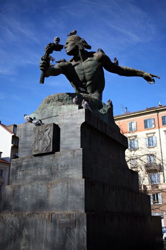 Monumento a Francesco Baracca (scultore: Silvio Monfrini)