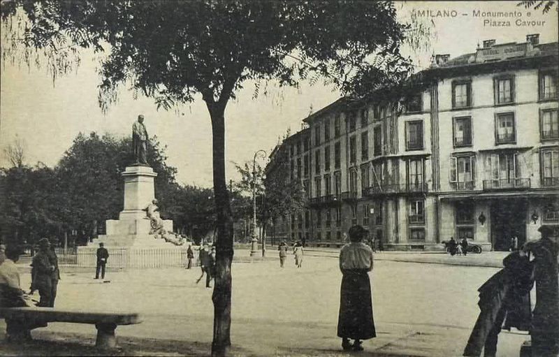 Milano piazza Cavour 1910 ca